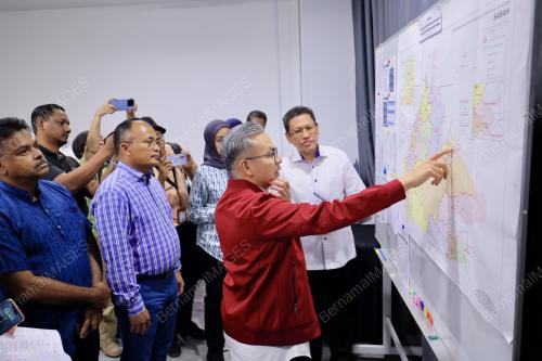 DATUK FAHMI FADZIL