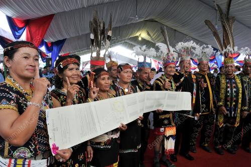 KAUM MURUT