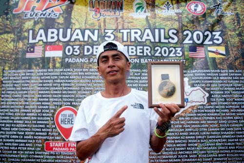 ULTRA-TRAIL RUNNER DAVED SIMPAT