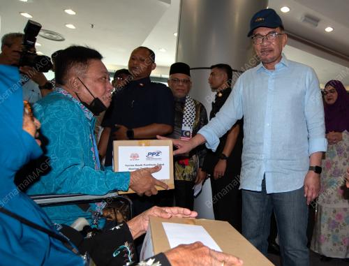 DATUK SERI ANWAR IBRAHIM