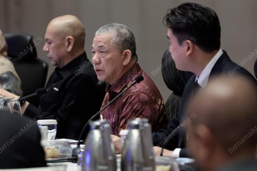 DATUK SERI FADILLAH YUSOF