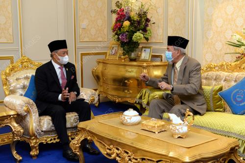 TUN JUHAR MAHIRUDDIN