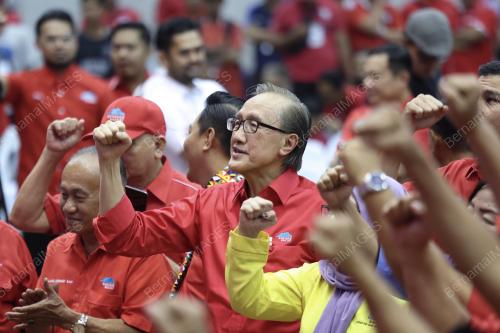 DATUK SERI MASIDI MANJUN