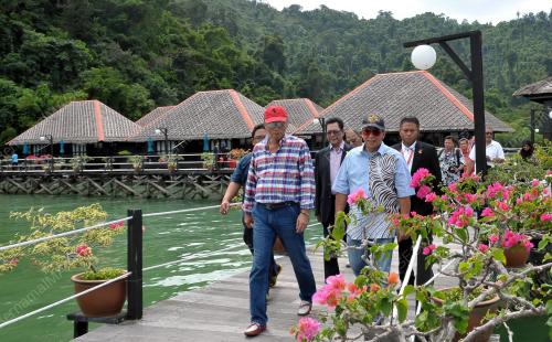 SB18_28012015_ASIAN_PULAU