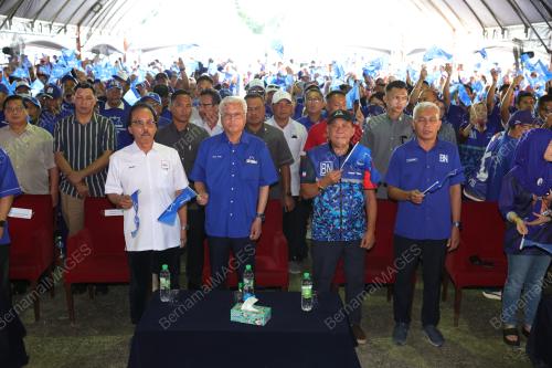 DATUK SERI ISMAIL SABRI YAAKOB
