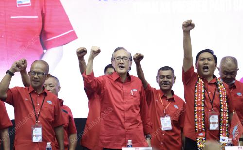 DATUK SERI MASIDI MANJUN