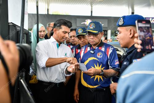 DATUK SERI SAIFUDDIN NASUTION ISMAIL
