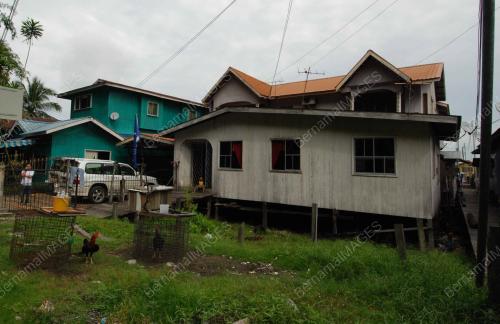 KAMPUNG BOKARA