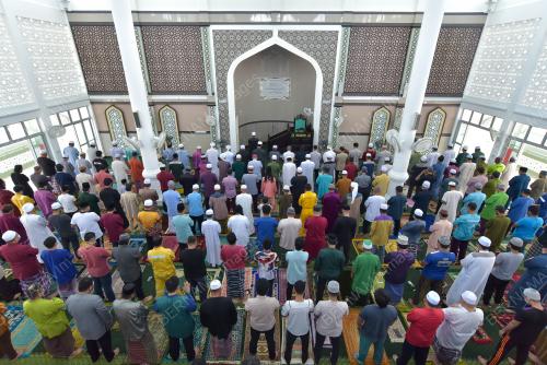 SOLAT JUMAAT FASA PERALIHAN ENDEMIK