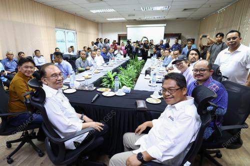DATUK SERI ANWAR IBRAHIM