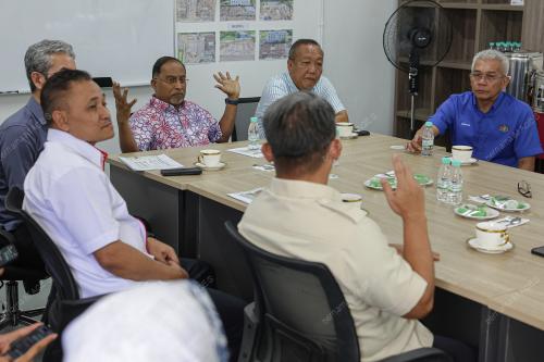 DATUK SERI DR ZAMBRY ABD KADIR