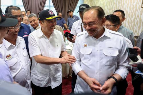 DATUK SERI ANWAR IBRAHIM