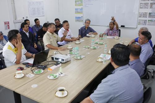 DATUK SERI DR ZAMBRY ABD KADIR