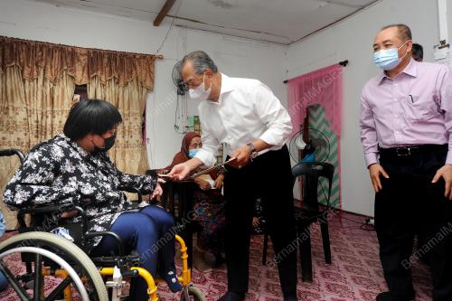 TAN SRI MUHYIDDIN MOHD YASSIN