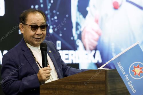 DATUK SERI DR JEFFREY KITINGAN