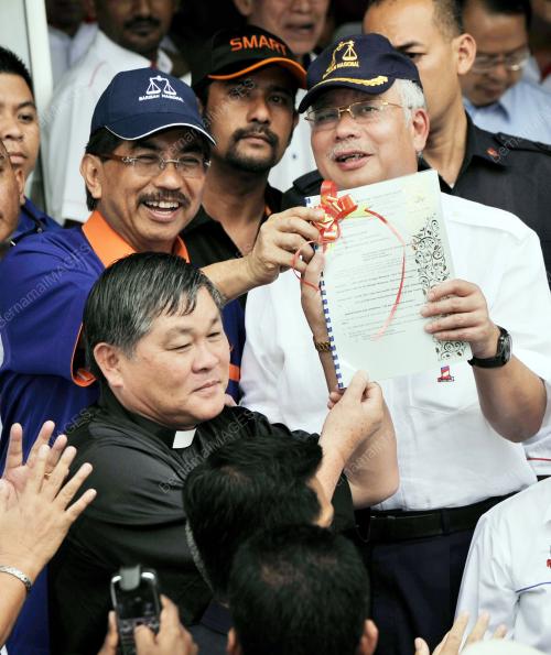 DATUK SERI MOHD NAJIB TUN ABDUL RAZAK