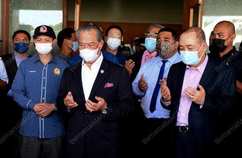 TAN SRI MUHYIDDIN YASSIN