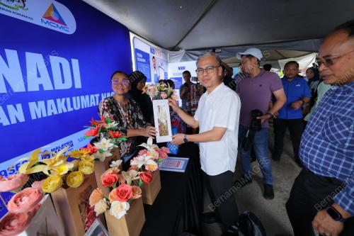 DATUK FAHMI FADZIL