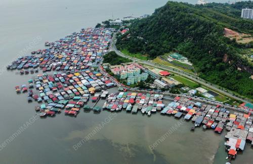 KAMPUNG SIM-SIM