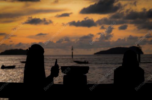 MATAHARI TERBENAM KOTA KINABALU