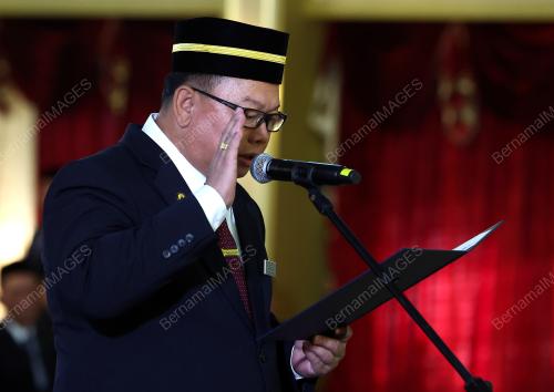 DATUK HENDRUS ANDING