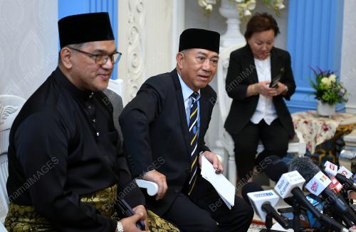 DATUK SERI DR JOACHIM GUNSALAM