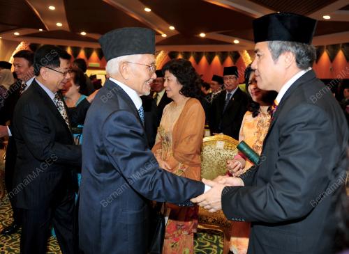 TAN SRI ABDUL TAIB MAHMUD