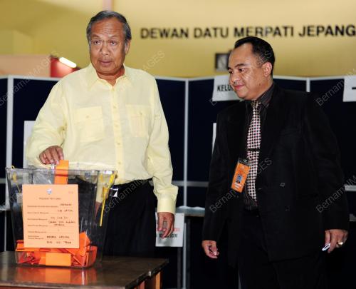 PILIHAN RAYA SARAWAK KE 10