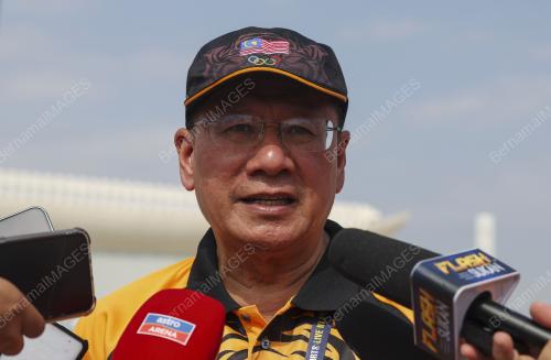 DATUK MOHD NASIR ALI