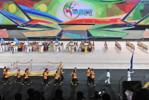 SEA08_22122013_PERASMIAN_SUKAN_SEA