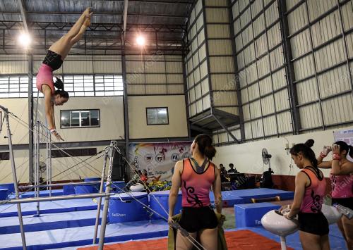 SEA08_28112019_GIMNASTIK