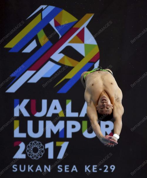 SEA127_27082017_DIVING