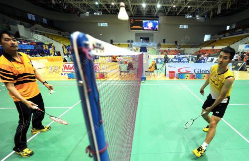 SEA12_09122013_BADMINTON