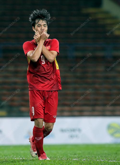 SEA156_20082017_BOLA_FILIPINA