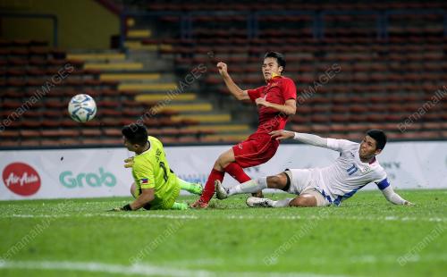 SEA157_20082017_BOLA_FILIPINA