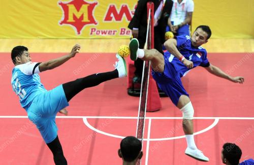 SEA18_13122013_TAKRAW