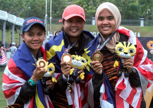 SEA18_17082017_MEMANAH_WANITA
