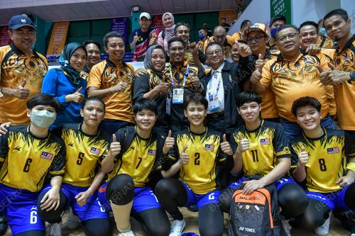 DATUK SERI AHMAD FAIZAL AZUMU
