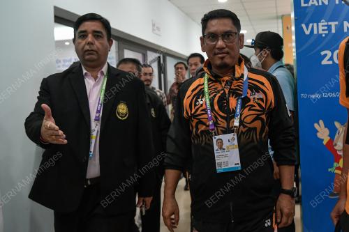 DATUK SERI AHMAD FAIZAL AZUMU