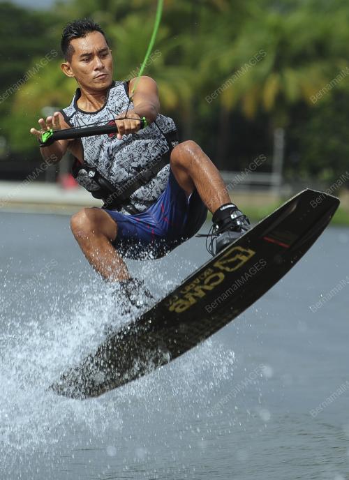 SEA28_15082017_WATERSKI