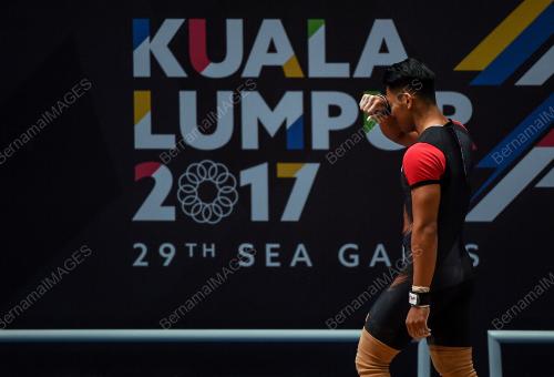 SEA28_29082017_ANGKAT_BERAT