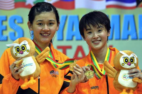 SEA34_14122013_BADMINTON