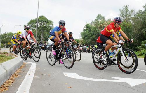 SEA38_23082017_BASIKAL_WANITA