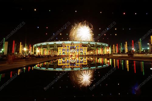 SEA42-08_09_2001_FIREWORKS_02022016