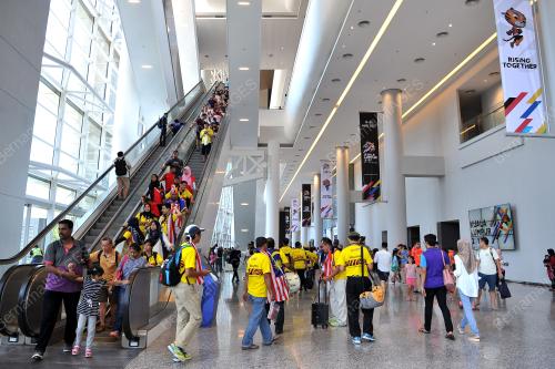 SEA44_20082017_ORANG_RAMAI