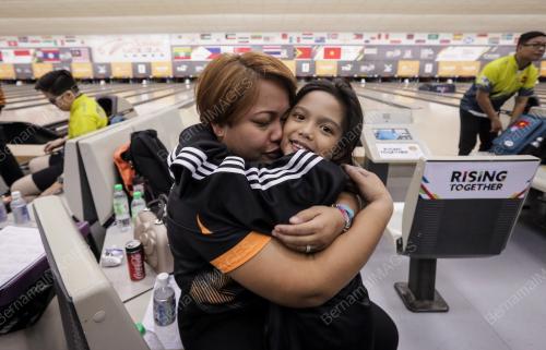 SEA45_22082017_BOWLING_SHALIN