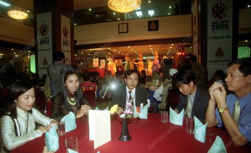 SEA46-07_09_2001_DINNER_02022016
