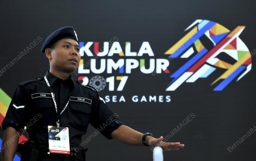 SEA77_16082017_POLIS
