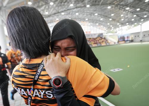 SEA81_25082017_LAWNBOWL_WANITA