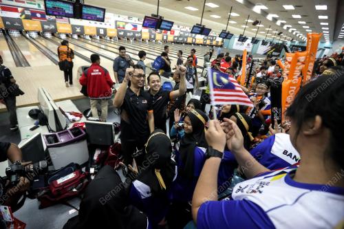 SEA84_21082017_BOWLING_LELAKI